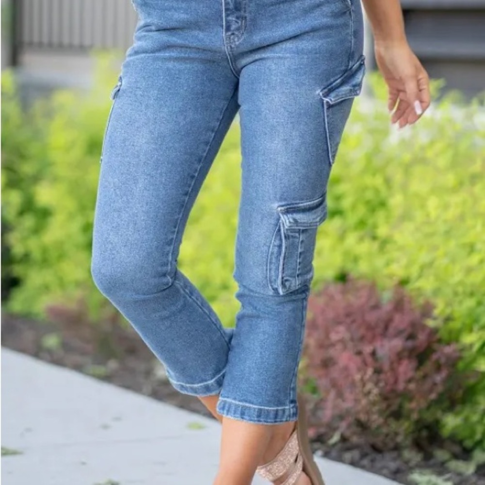 KanCan Light Blue Cropped Cargo Jeans HighRise Kick Flare 13/30